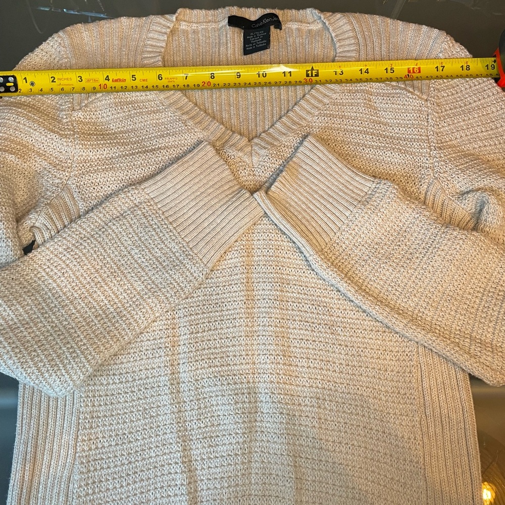 Calvin Klein Jeans Soft 100% Cotton V-Neck Sweater - Picture 11 of 13